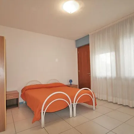 Apartment Canestrei *